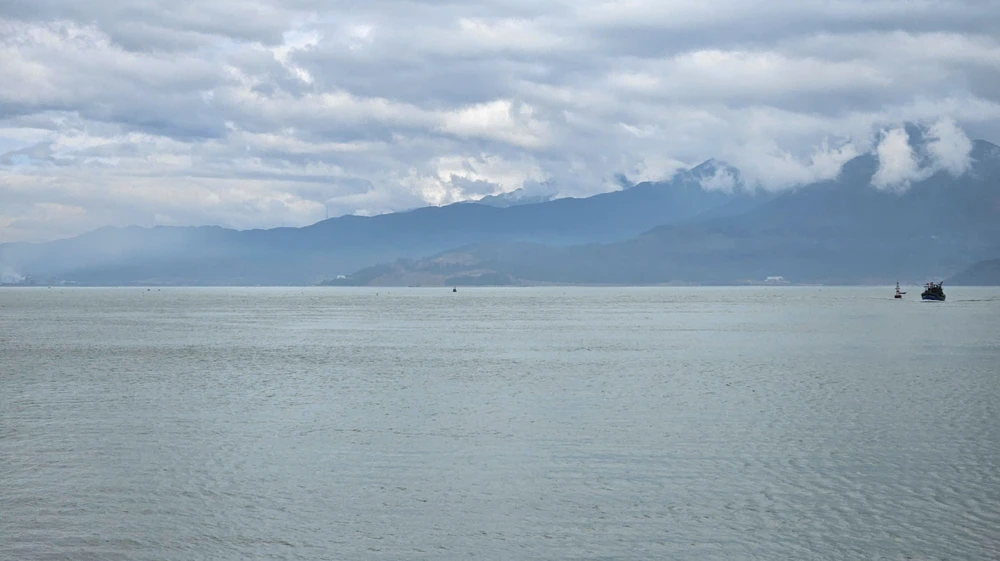 Vịnh Đà Nẵng sẽ có dự án lấn biển. Ảnh: TẤN VIỆT da-nang-1.jpg