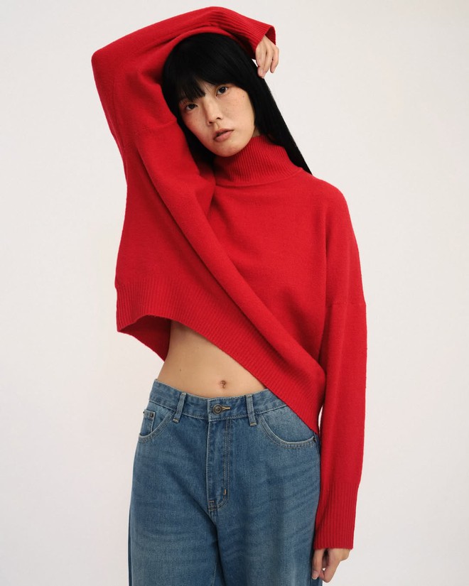 Quần jeans xanh và những bản phối đẹp nhất mùa- Ảnh 5.