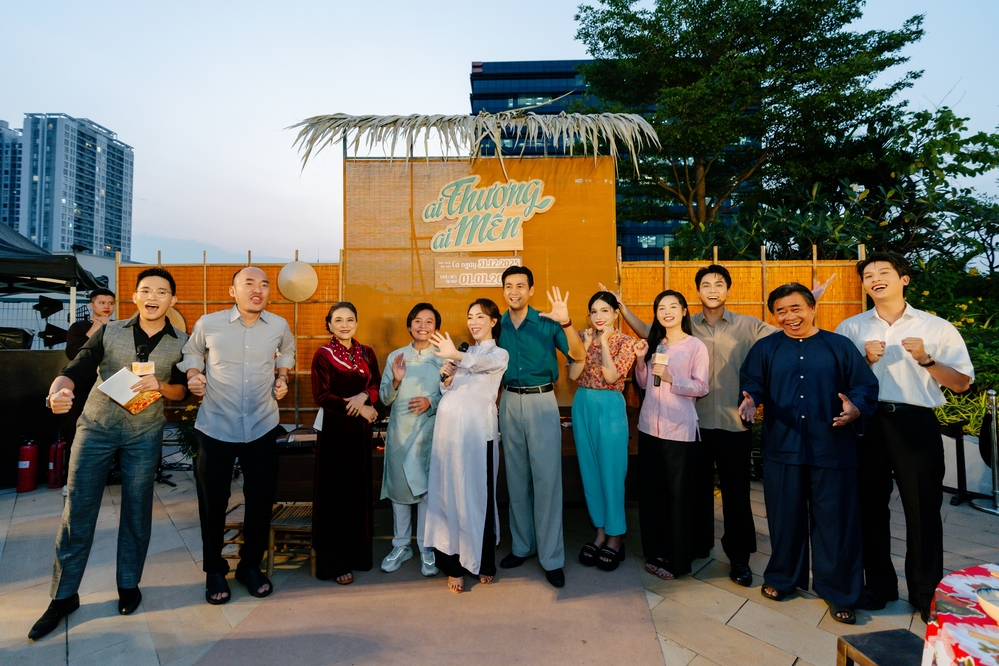 1766222396 80 Thu Trang tai hien dam gio mien Tay tai showcase