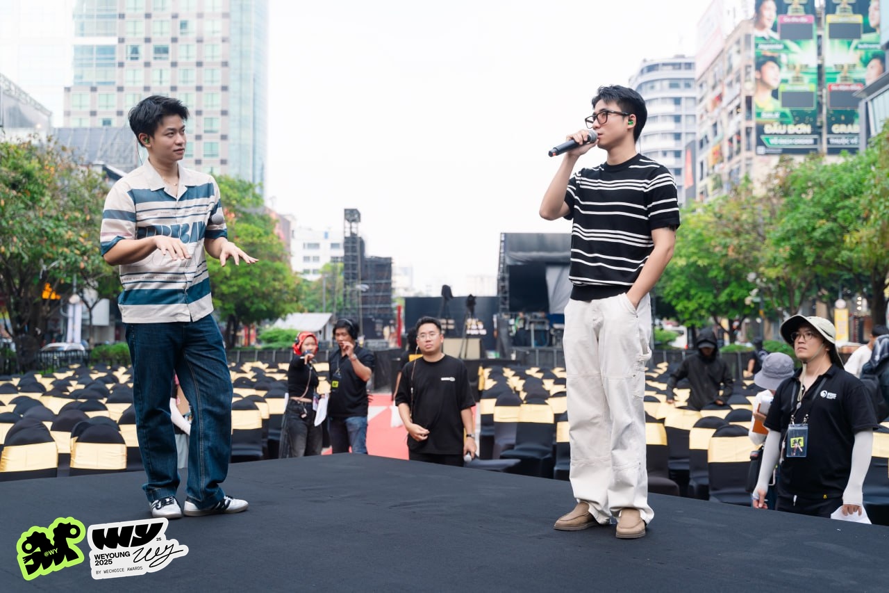 Tổng duyệt Gala WeYoung 2025: Bảo Anh khoe mặt mộc vẫn quá đỉnh, một ‘sít rịt” đủ khiến fan Ninh Dương Story đứng ngồi không yên- Ảnh 5. Tổng duyệt Gala WeYoung 2025: Bảo Anh khoe mặt mộc vẫn quá đỉnh, một ‘sít rịt” đủ khiến fan Ninh Dương Story đứng ngồi không yên- Ảnh 5.