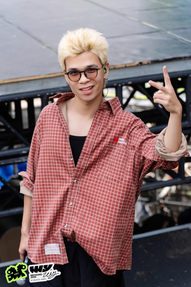 Tổng duyệt Gala WeYoung 2025: Bảo Anh khoe mặt mộc vẫn quá đỉnh, một ‘sít rịt” đủ khiến fan Ninh Dương Story đứng ngồi không yên- Ảnh 10. Tổng duyệt Gala WeYoung 2025: Bảo Anh khoe mặt mộc vẫn quá đỉnh, một ‘sít rịt” đủ khiến fan Ninh Dương Story đứng ngồi không yên- Ảnh 10.