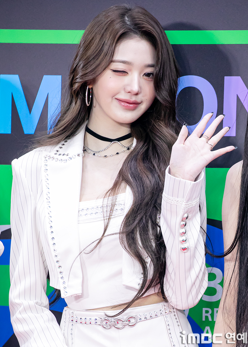 Thảm đỏ MMA 2025: Jennie hóa “nữ hoàng” đụng mặt tình cũ GD - Kai, Winter (aespa) lộ diện sau ồn ào hẹn hò Jungkook- Ảnh 17.