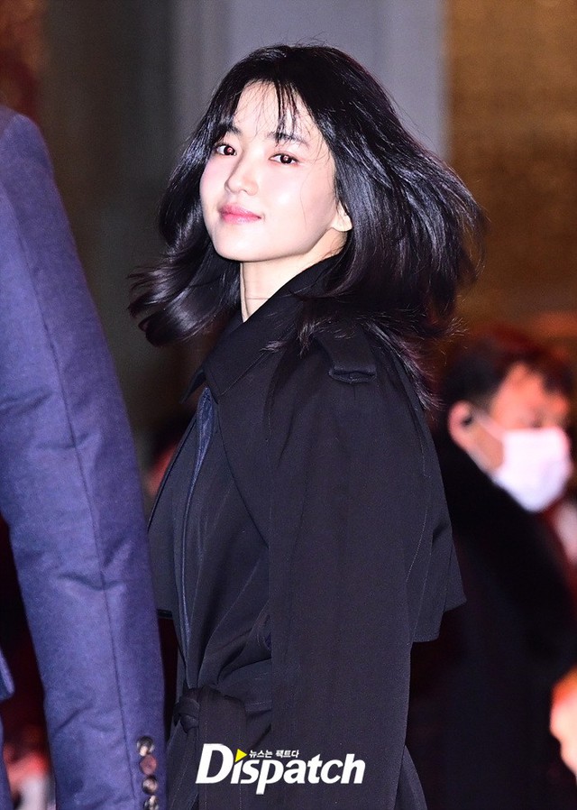 Siêu đám cưới Kim Woo Bin - Shin Min Ah: D.O. (EXO) vội vàng từ MMA chạy đến, V (BTS) - Lee Kwang Soo xuất hiện cực bảnh- Ảnh 10. Siêu đám cưới Kim Woo Bin - Shin Min Ah: D.O. (EXO) vội vàng từ MMA chạy đến, V (BTS) - Lee Kwang Soo xuất hiện cực bảnh- Ảnh 10.