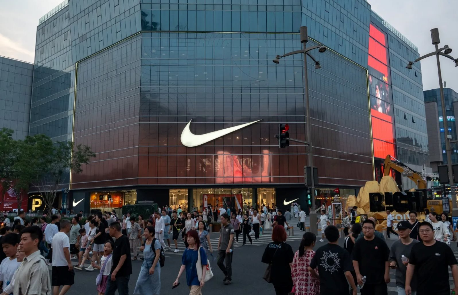 1766228121 451 Nike gap kho tai Trung Quoc hien dang chat vat