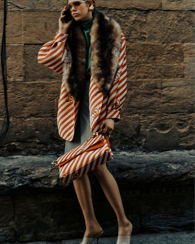 Mặc ấm mà vẫn đẹp: Thời trang mùa lễ hội 24 / 7 cho phái đẹp - Ảnh 2. Mặc ấm mà vẫn đẹp: Thời trang mùa lễ hội 24 / 7 cho phái đẹp - Ảnh 2.