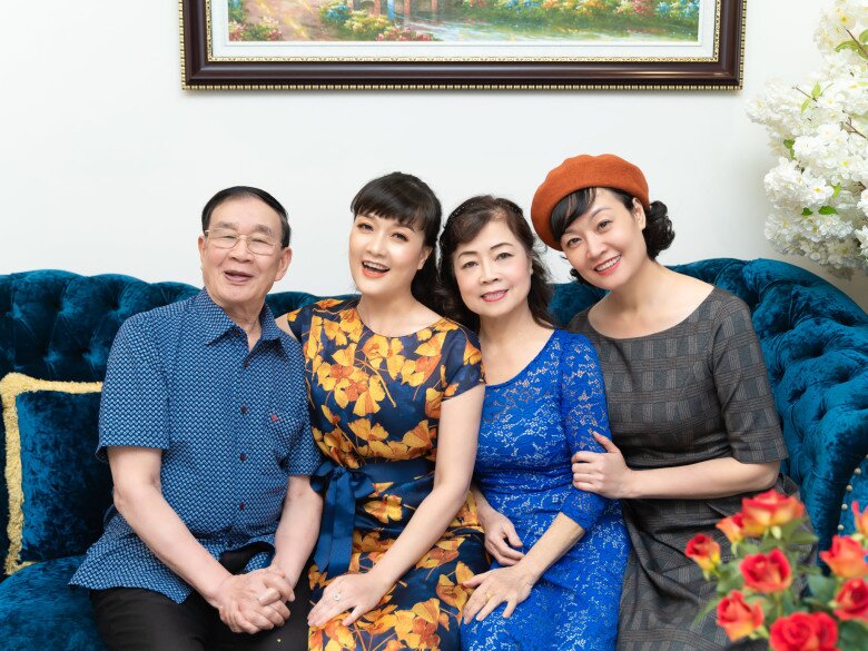 amp;#34;Ông Lạc mà lấy bà Liênamp;#34; - Bố ruột Vân Dung từng được nhắc đến trong Táo Quân: Thời trẻ phong thái cực lãng tử - 7