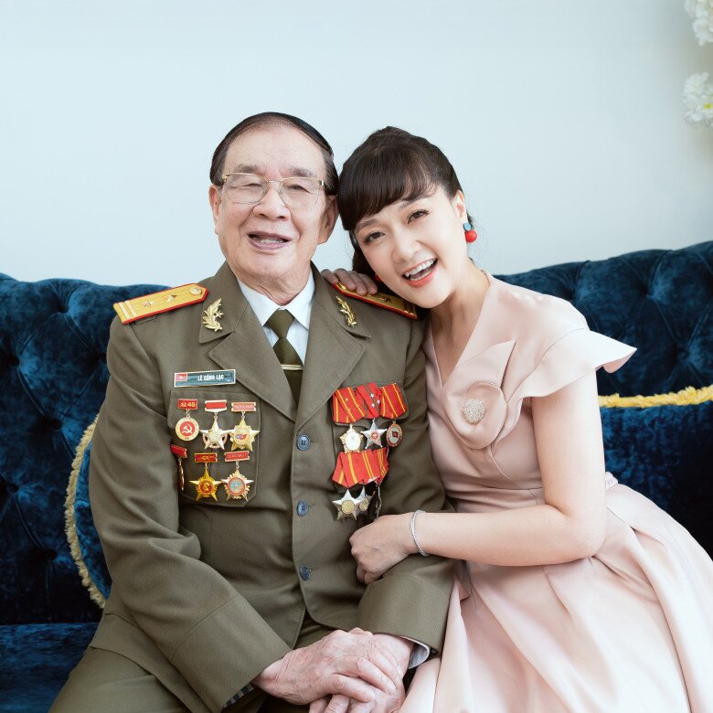 Với Vân Dung, bố là người bạn thân lớn nhất trong đời.