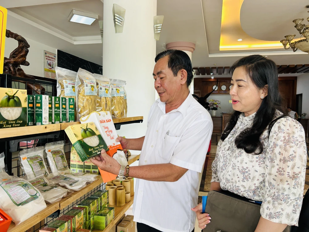 Ngành dừa Vĩnh Long đang đối mặt với nhiều thách thức như tiêu chuẩn nhập khẩu thay đổi nhanh, yêu cầu truy xuất nguồn gốc ngày càng ngặt nghèo và chính sách thuế mới của Hoa Kỳ logistics xanh,vĩnh long,xuất khẩu,thị trường hoa kỳ