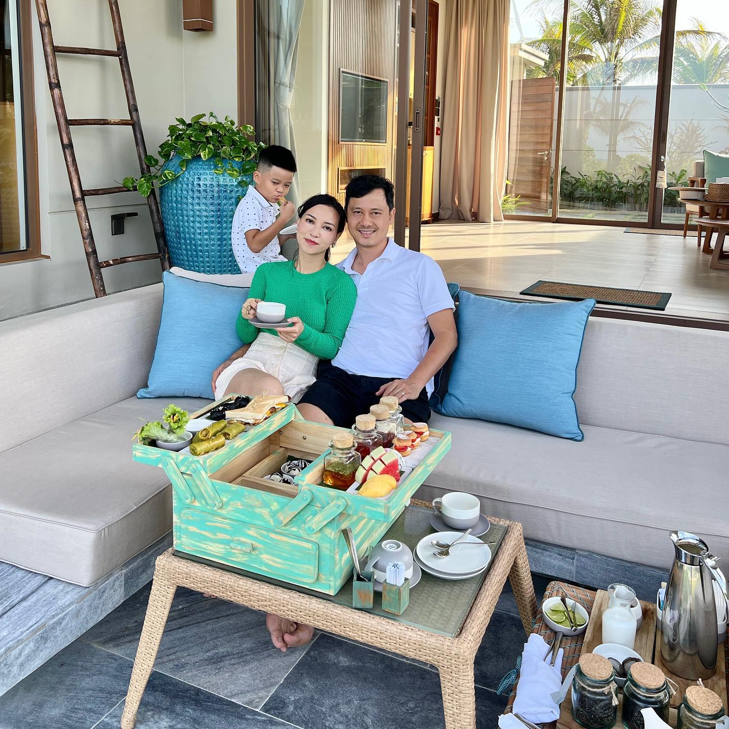 Phú bà triệu đô review 