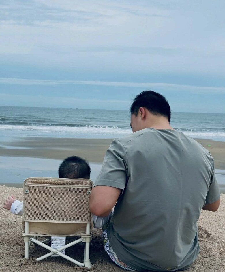 Chồng Diễm My 9X hạnh phúc khi lần đầu làm bố.