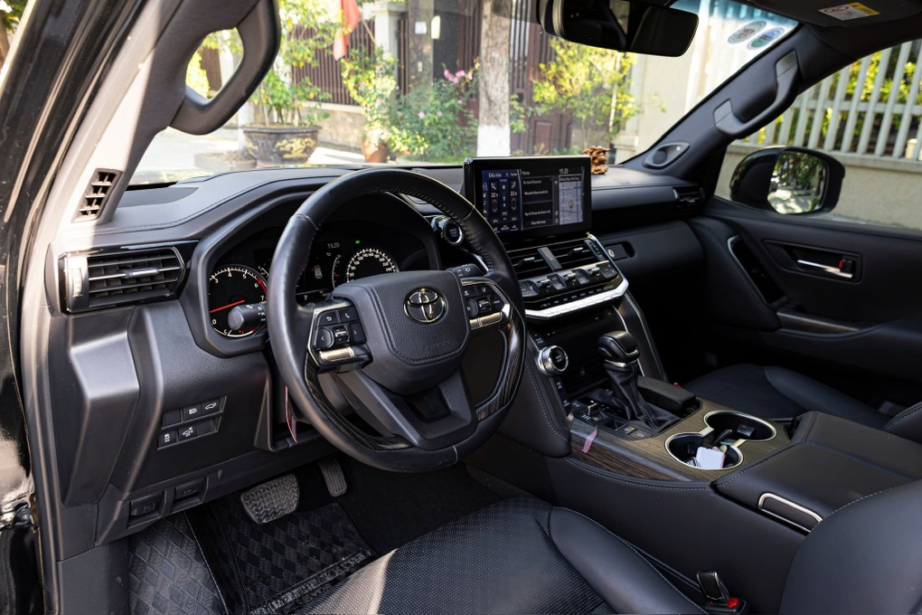 Land Cruiser bán chạy gấp đôi Kia Morning dù giá đắt gấp 10 lần - 2