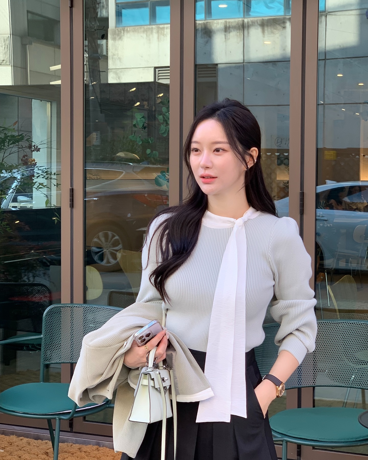 5 Cách buộc tóc mùa đông giúp diện mạo chỉn chu và nhan sắc sáng bừng - Ảnh 10.