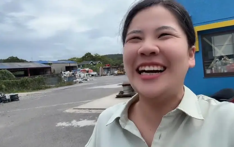 Phát hiện người phụ nữ sinh năm 1994 thu gom phế liệu nhưng thu nhập hơn 747 triệu đồng/tháng, sống trong biệt thự, đi xe sang- Ảnh 3.