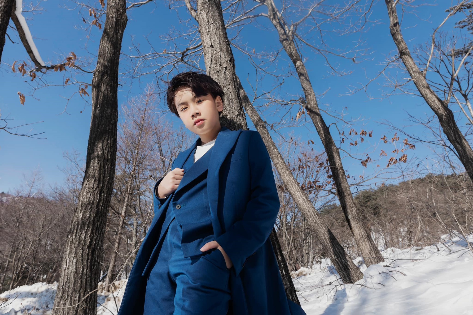 Thời trang Việt 'du ngoạn' cảnh đẹp thế giới- Ảnh 2.