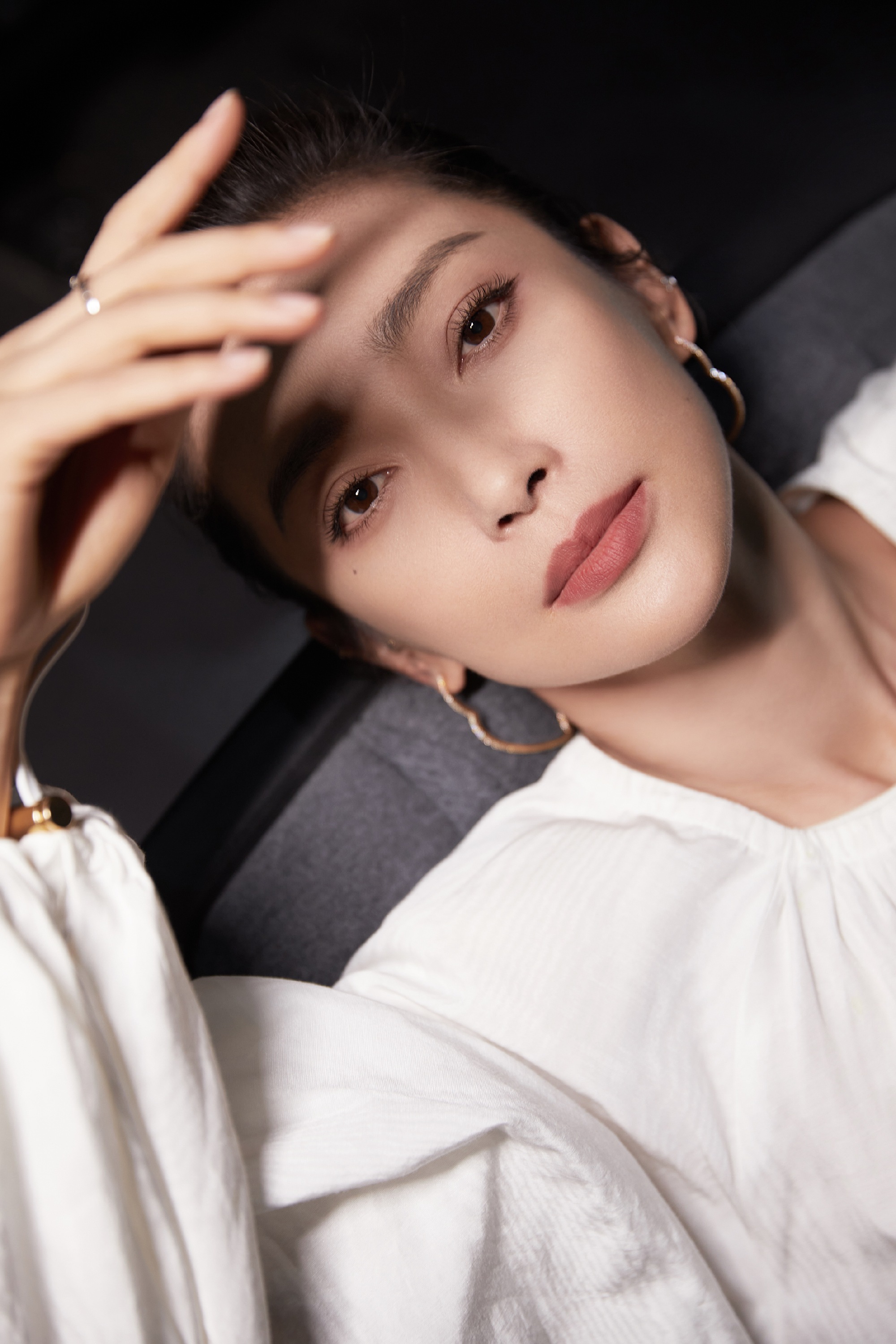 Không ai dám cưới mỹ nhân nghìn tỉ này: Nghe “giai thoại” đuổi 20 người giúp việc mà toát mồ hôi- Ảnh 4.