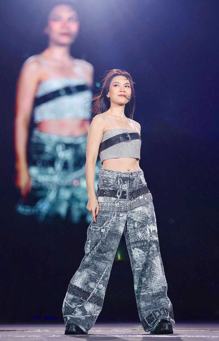 Bí quyết giúp Mỹ Tâm đánh bay mỡ thừa, tuổi 44 khoe vóc dáng đẹp mãn nhãn