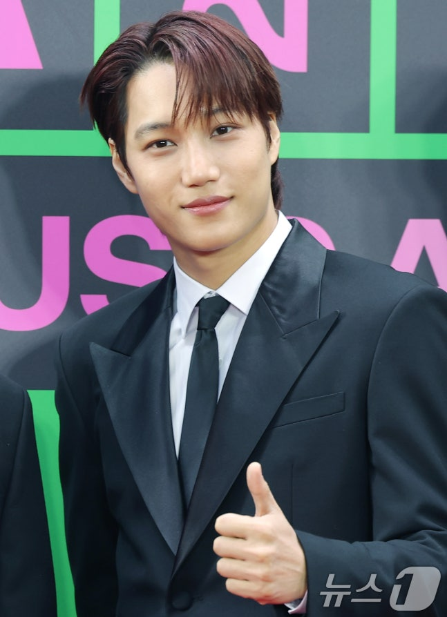 1766278672 520 Tham do MMA 2025 Jennie hoa nu hoang dung mat