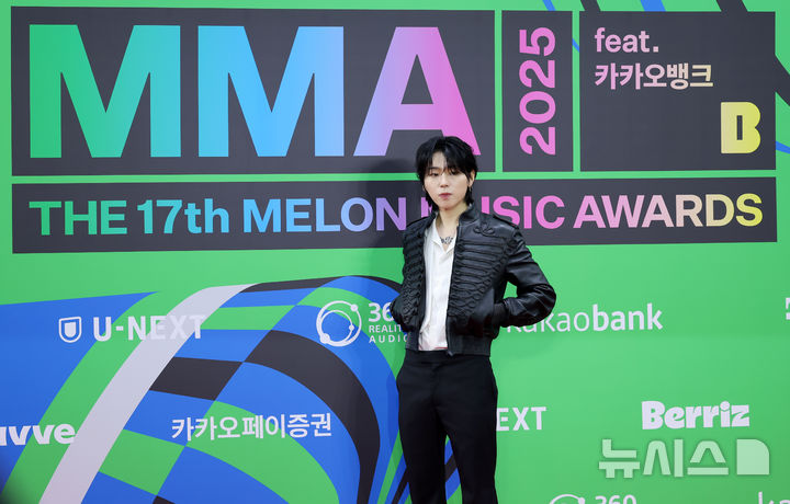 1766278673 698 Tham do MMA 2025 Jennie hoa nu hoang dung mat