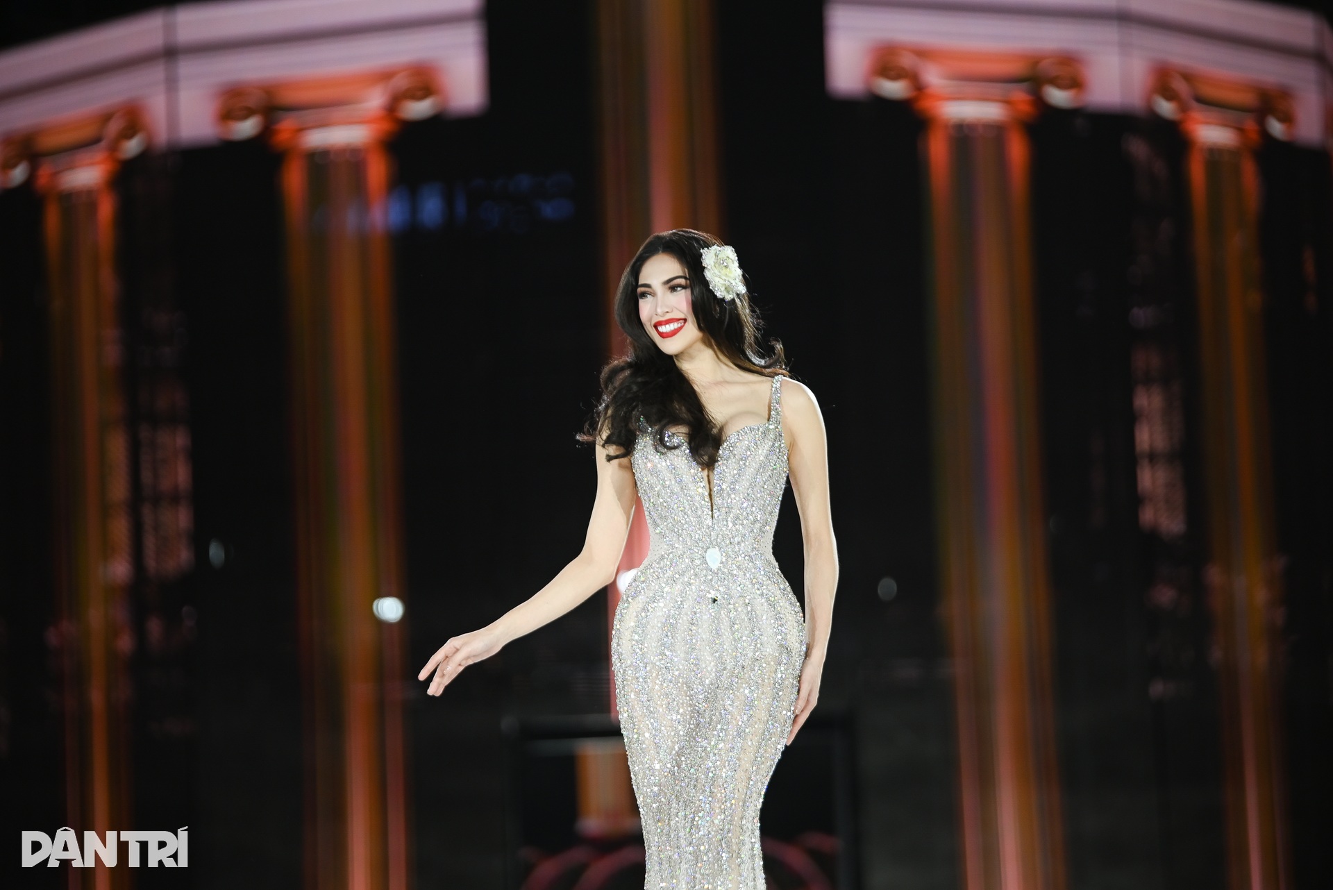 Mãn nhãn với phần trình diễn áo tắm gợi cảm tại chung kết Miss Cosmo 2025 - 9 Mãn nhãn với phần trình diễn áo tắm gợi cảm tại chung kết Miss Cosmo 2025 - 9