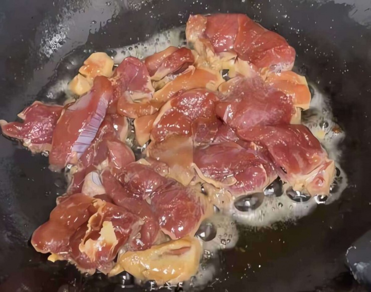 Loại rau chỉ miền núi mới có, ăn đắng ngẫm ngọt, giúp ngủ ngon, sáng mắt, giải độc, xào thịt bò ngon xỉu - 8