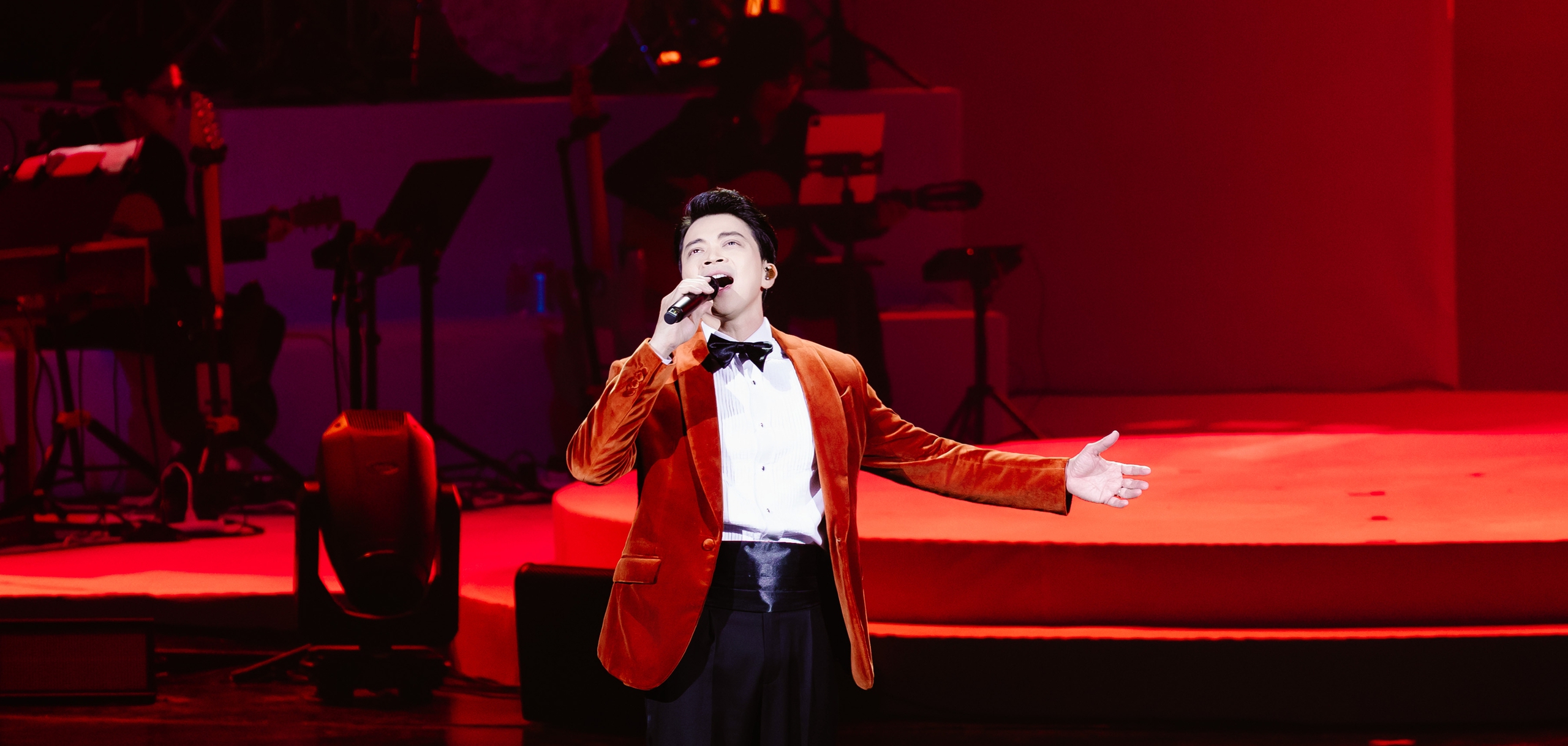 Lân Nhã thăng hoa cùng NSND Tấn Minh, Hương Tràm trong concert 15 năm ca hát - Ảnh 6.