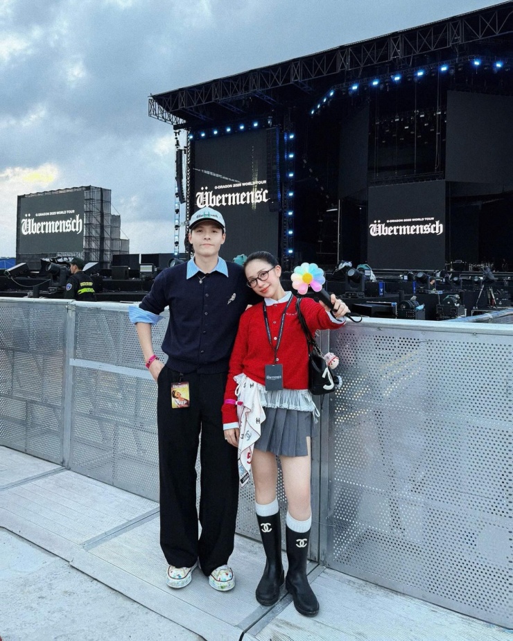 Cuộc đua phong cách của sao Việt khi đi concert năm 2025 - 6