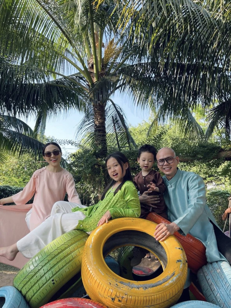 Gia đình nhạc sĩ - ca sĩ Phan Đinh Tùng có 2 con đủ nếp, đủ tẻ.