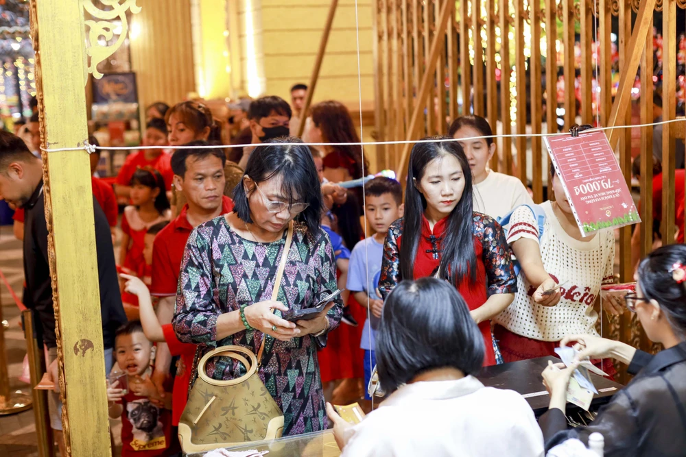 Lau dai giang sinh (13).jpg