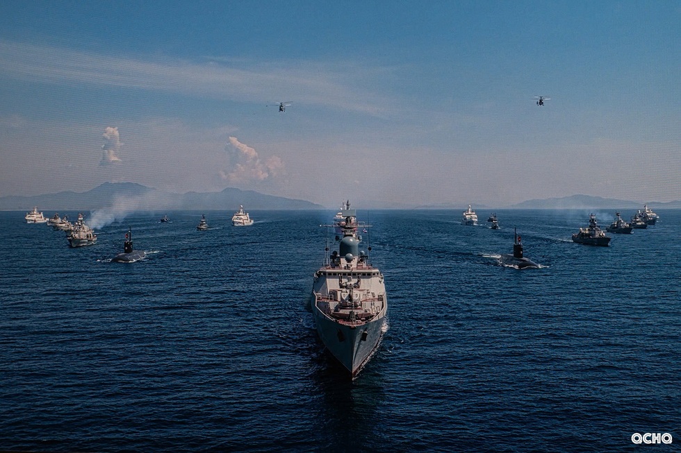 Quân đội nhân dân vững bước dưới cờ Đảng vinh quang - 4