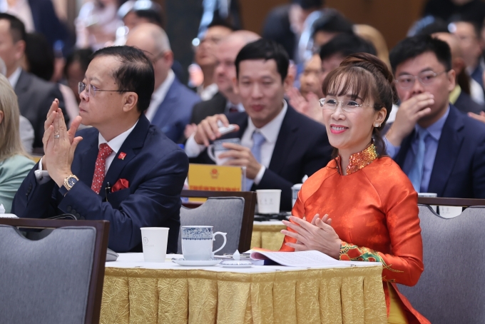 Bà Nguyễn Phương Thảo, Phó chủ tịch thường trực HDBank tại hội nghị, ngày 21/12. Ảnh: VGP