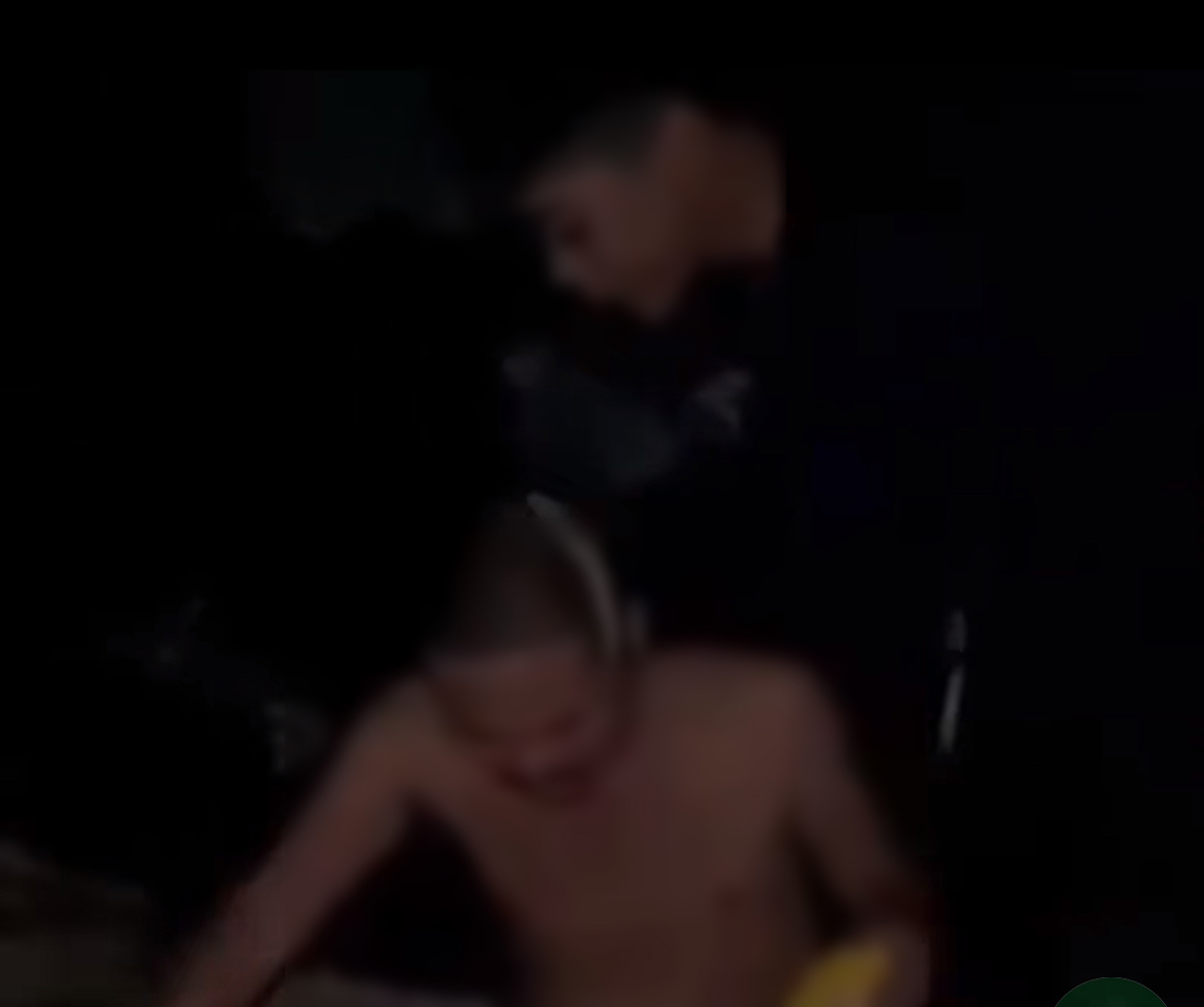 Nhóm học sinh đánh người vô gia cư: Hồi chuông báo động về lỗ hổng giáo dục- Ảnh 4. Nhóm học sinh đánh người vô gia cư: Hồi chuông báo động về lỗ hổng giáo dục- Ảnh 4.