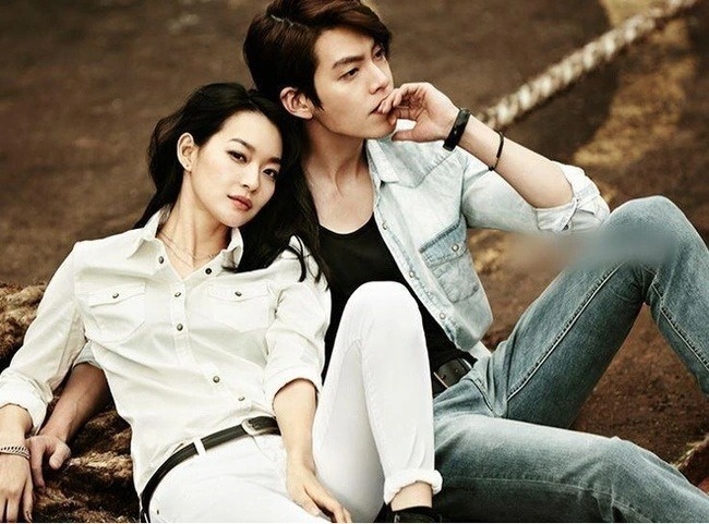 Rò rỉ ảnh hiếm của chú rể Kim Woo Bin, thực đơn tiệc cưới và quà tặng khách sang xịn gây choáng