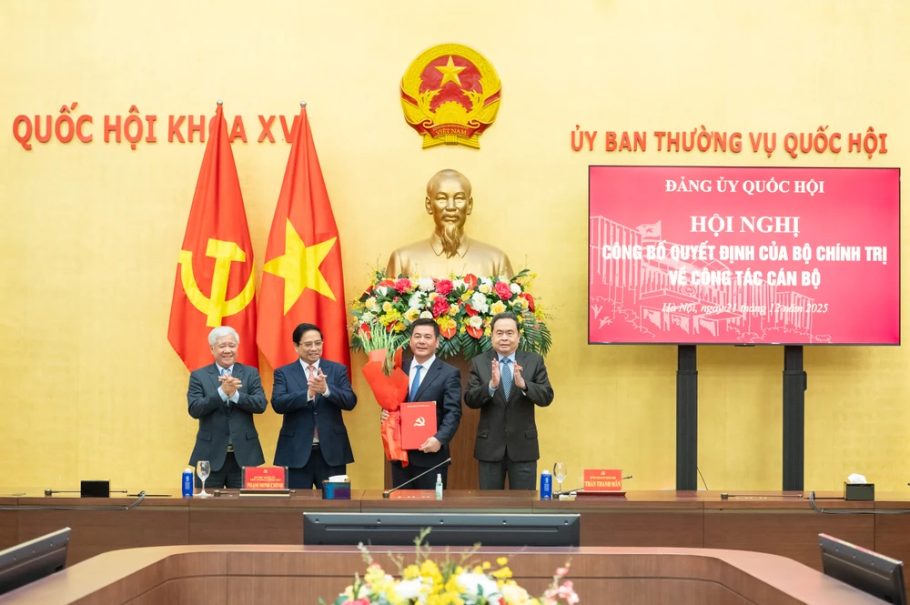 bo-truong-cong-thuong-nguyen-hong-dien-duoc-dieu-dong-lam-pho-bi-thu-dang-uy-quoc-hoi-3-4.jpg