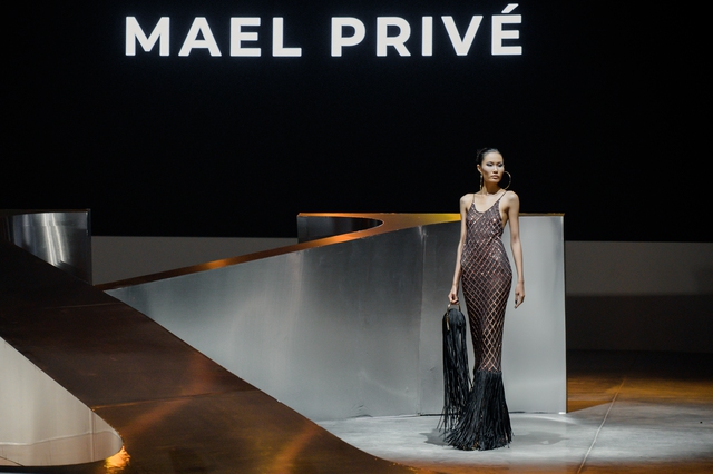 Người mẫu trẻ là trung tâm của sàn diễn tôn vinh giá trị Việt- Ảnh 7.