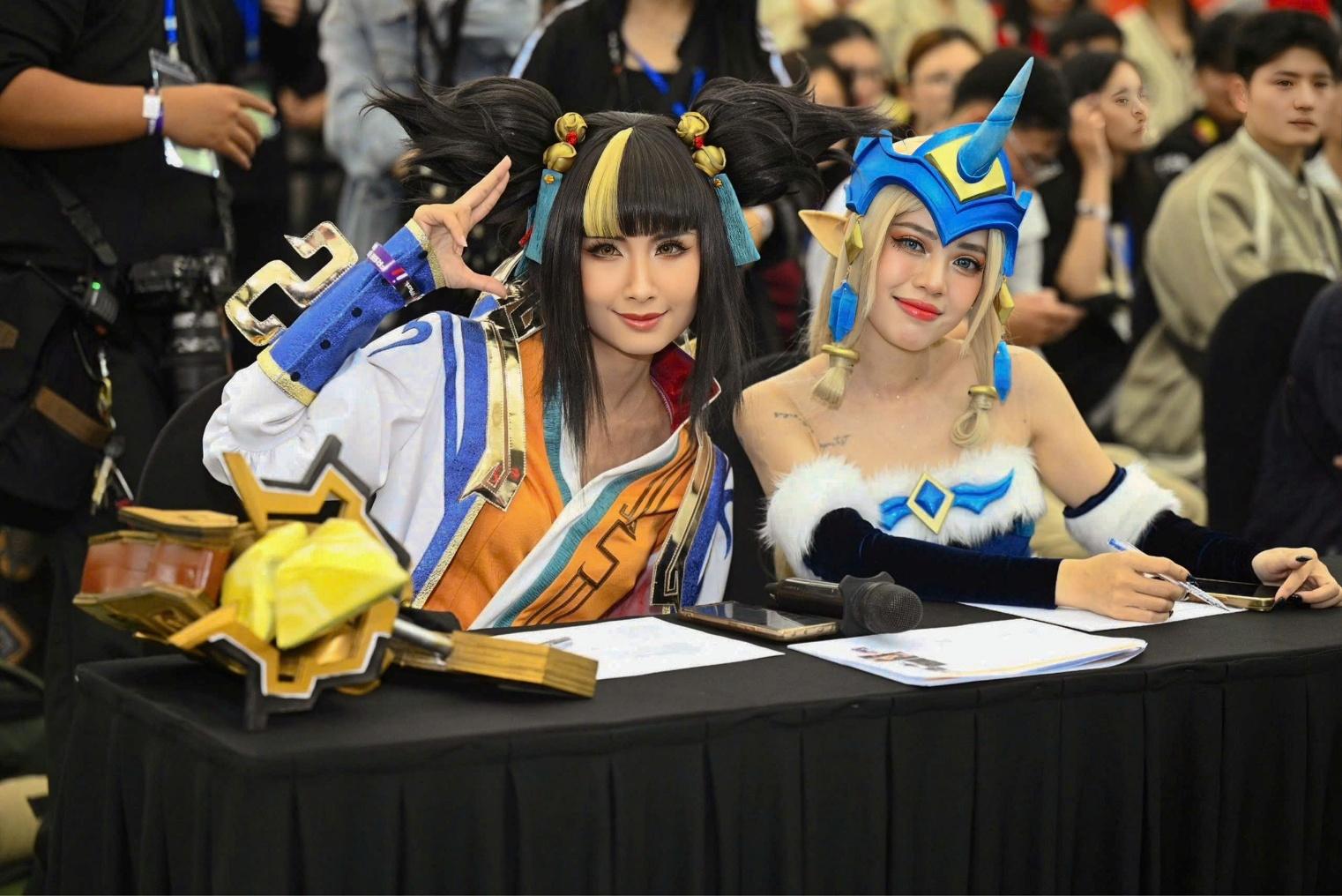 Khi các nhân vật Liên Minh Huyền Thoại bước ra đời thực tại VPBank Runway Cosplay Contest- Ảnh 2. Khi các nhân vật Liên Minh Huyền Thoại bước ra đời thực tại VPBank Runway Cosplay Contest- Ảnh 2.