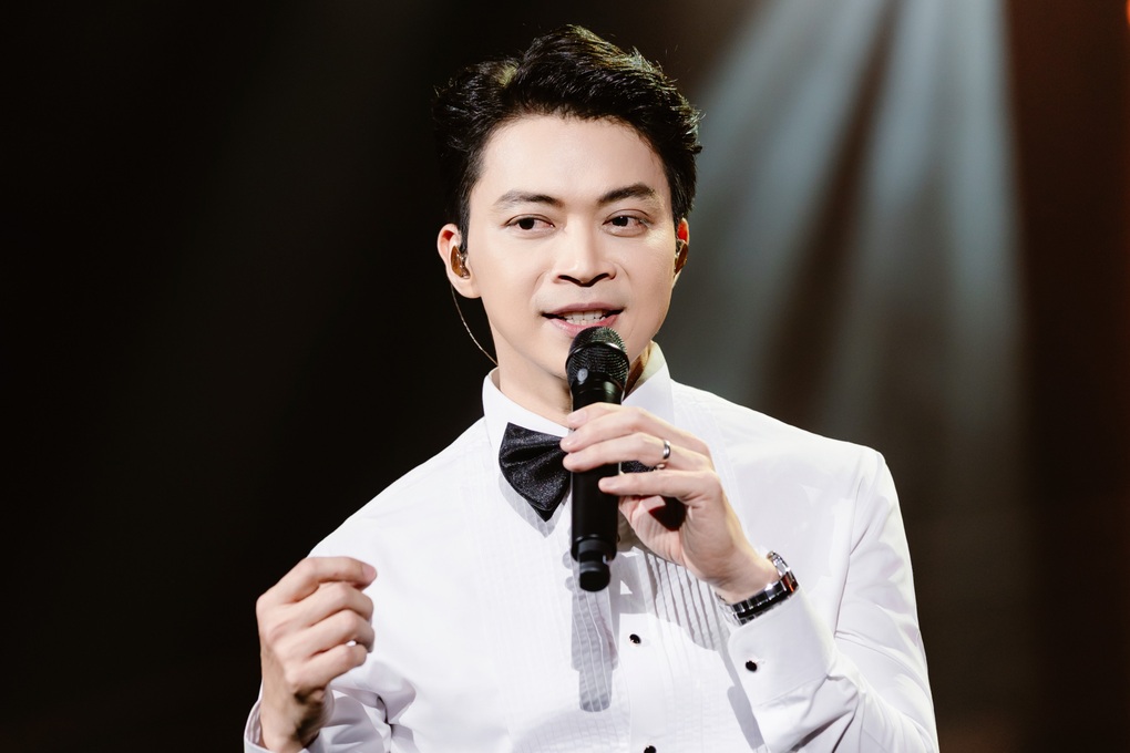 Lân Nhã cảm ơn vợ trong đêm nhạc tại TPHCM sau ồn ào hủy show - 4