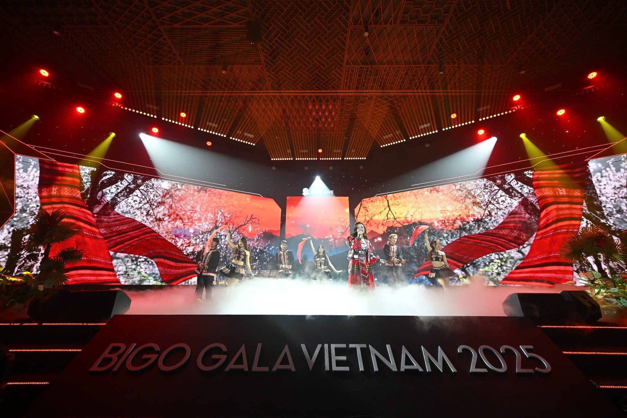 Dấu ấn của cộng đồng sáng tạo Việt tại BIGO Gala Vietnam 2025- Ảnh 3. Dấu ấn của cộng đồng sáng tạo Việt tại BIGO Gala Vietnam 2025- Ảnh 3.