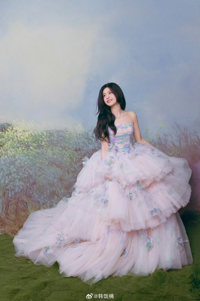 Ở đâu ra mỹ nhân 42 tuổi vẫn trẻ đẹp như búp bê thế này: 14 năm trời trôi đi mà như hôm qua với hôm nay- Ảnh 9.