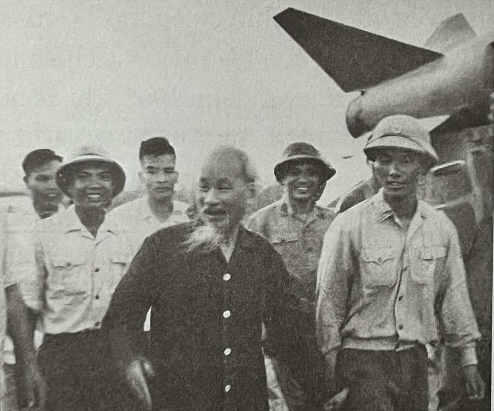 Tiên đoán của Bác Hồ về B52 và kỳ tích diệt 2 pháo đài bay trong 10 phút - 3