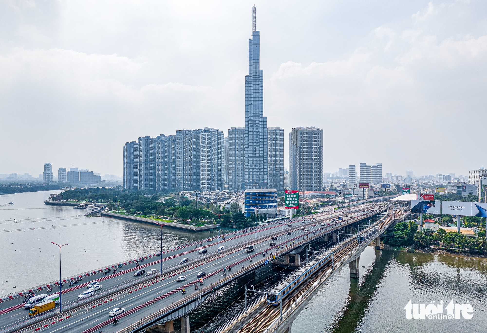 Nhìn lại 1 năm của metro số 1: Những chuyến tàu đã đi vào đời sống TP.HCM - Ảnh 10.