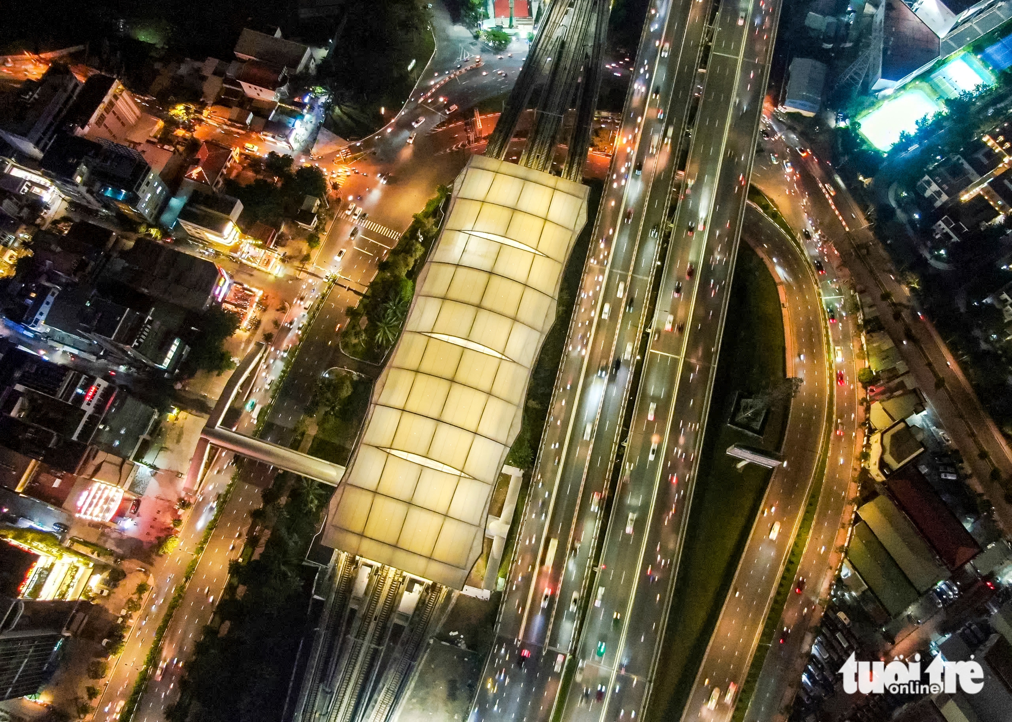 Nhìn lại 1 năm vận hành metro số 1: Những chuyến tàu đã đi vào đời sống TP.HCM - Ảnh 22.