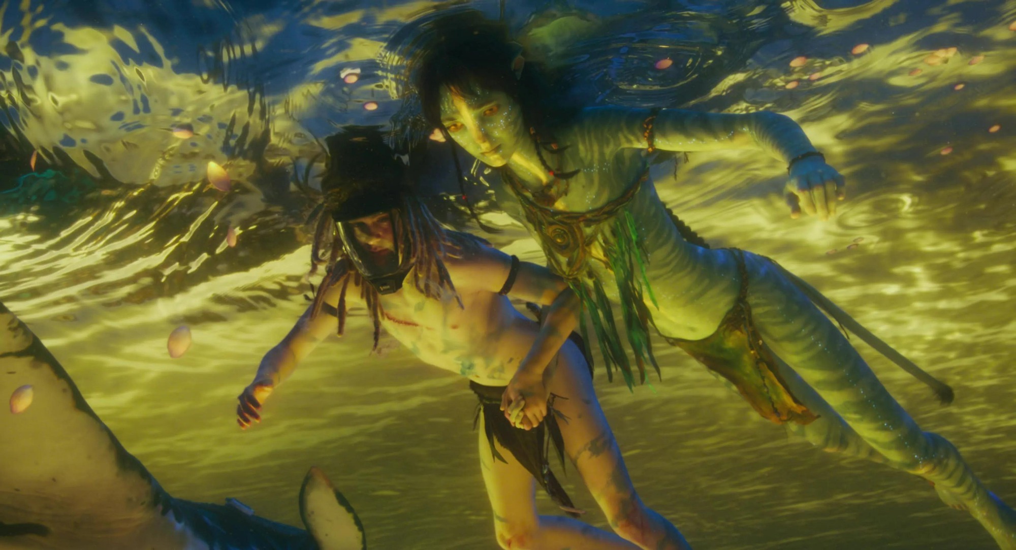 Nằm mơ cũng không tin có cặp đôi lệch nhau 55 tuổi, xem đến cảnh hôn mà ai nấy đau đầu nhức óc- Ảnh 2.