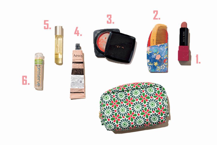 Phụ nữ 40+ nên bỏ 7 món này khỏi túi xách - nhiều người đã thử và bất ngờ vì kết quả- Ảnh 4.