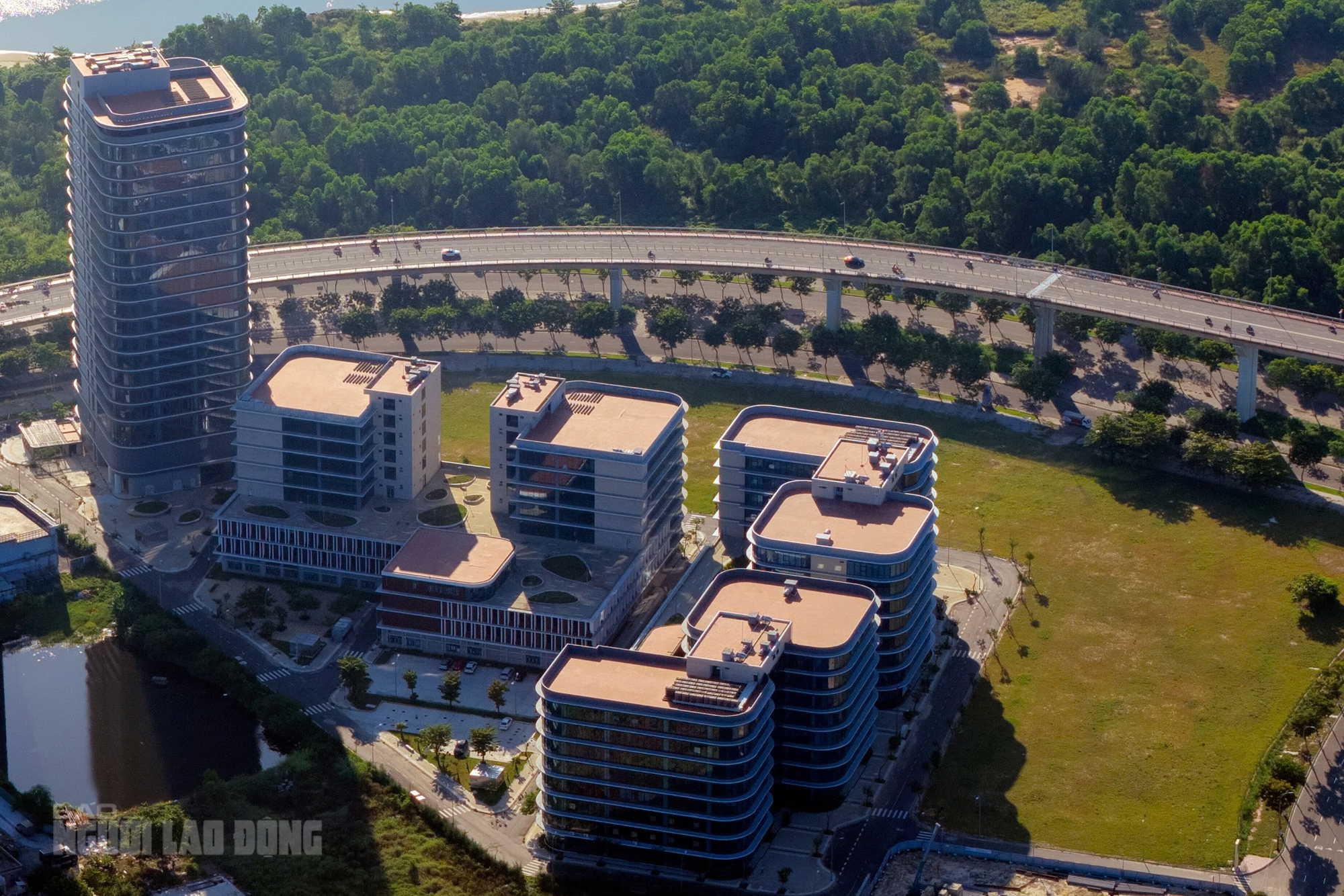 Ngắm các vị trí đặt Trung tâm tài chính quốc tế Việt Nam tại Đà Nẵng  - Ảnh 2.