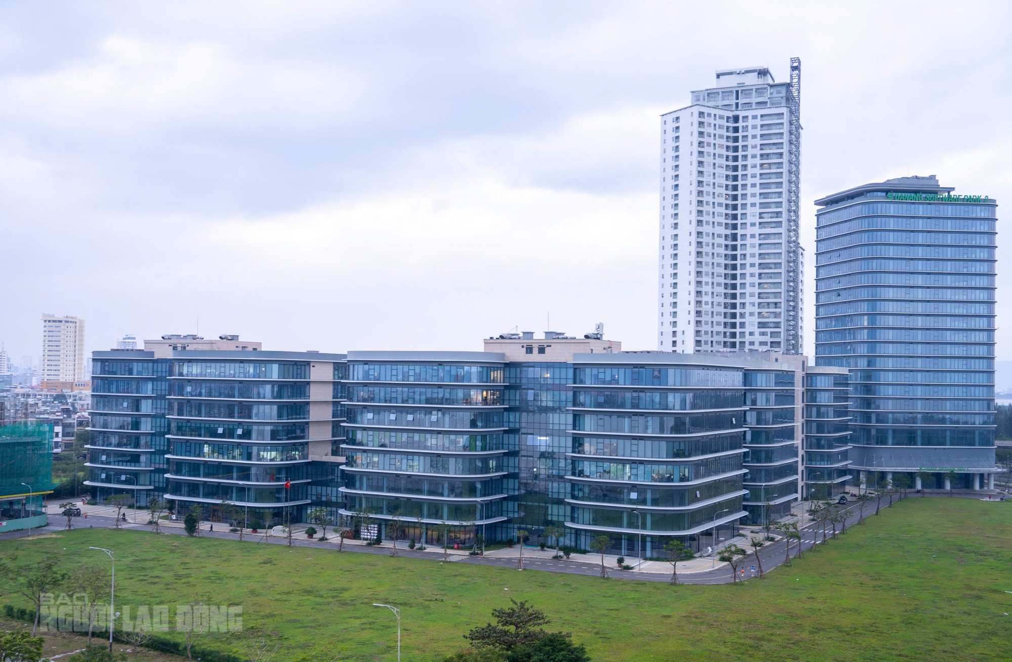 Ngắm các vị trí đặt Trung tâm tài chính quốc tế Việt Nam tại Đà Nẵng  - Ảnh 3.