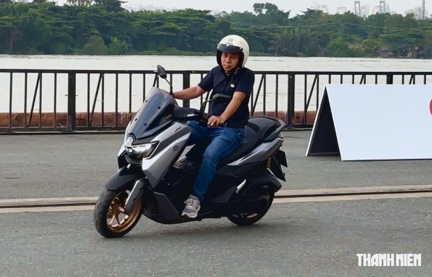 Yamaha Nmax 155 giá từ 69 triệu đồng tại Việt Nam, cạnh tranh Honda PCX 160 - Ảnh 5.