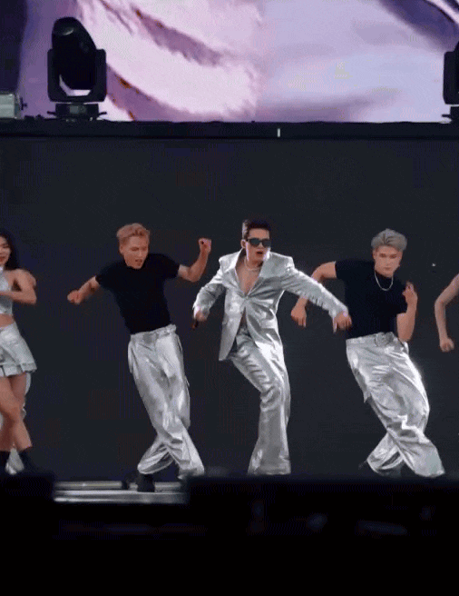 Anh Trai bị tố “sao y” nam thần hot nhất Kpop: Từ trang phục, vũ đạo đến thần thái không thiếu thứ gì- Ảnh 7.