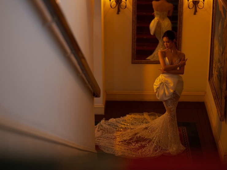 Vợ bác sĩ mặc sexy chụp ảnh cưới với Đoàn Minh Tài - 8