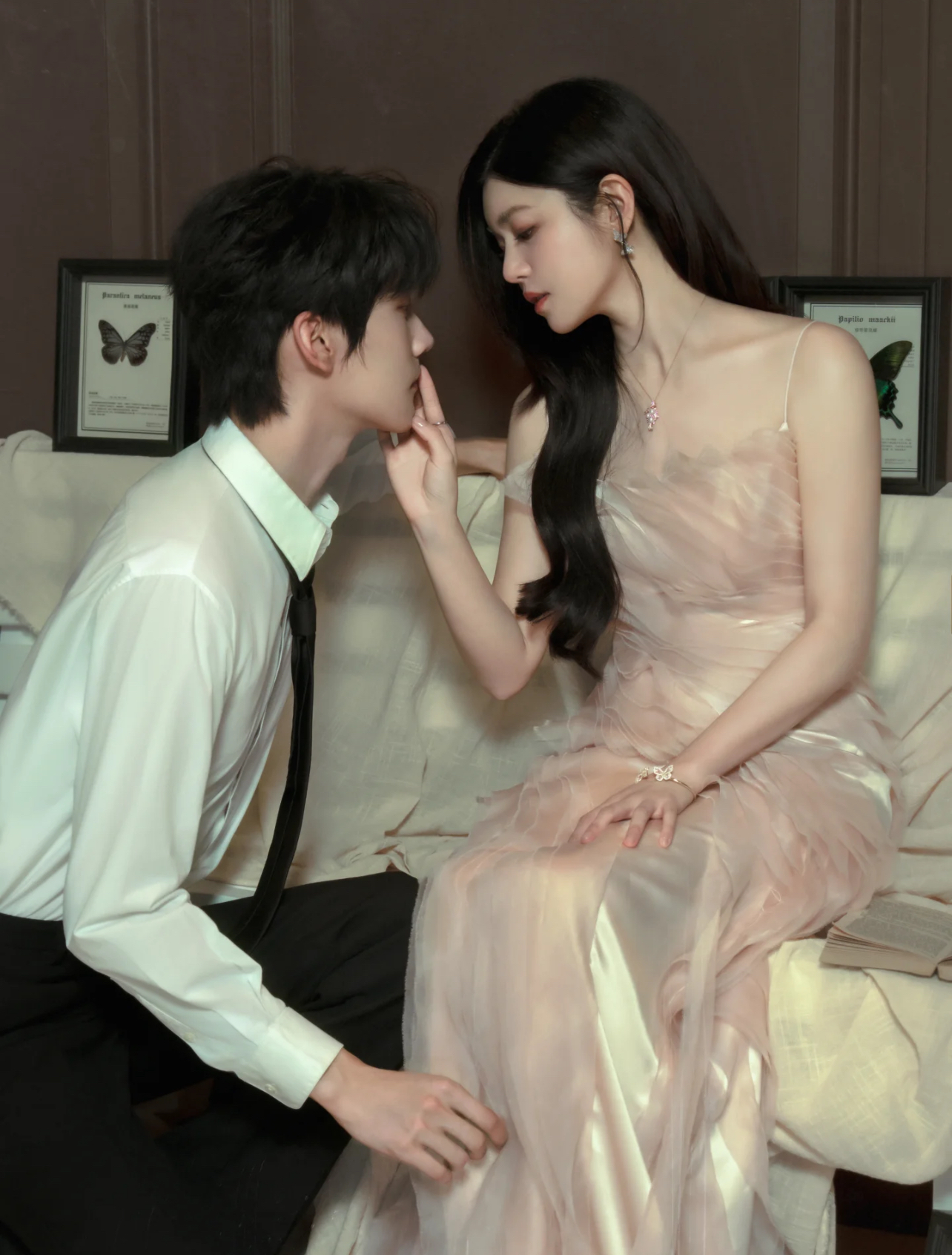 Trần đời chỉ có Trần Nghiên Hy: 42 tuổi vẫn cân đẹp style công chúa và 