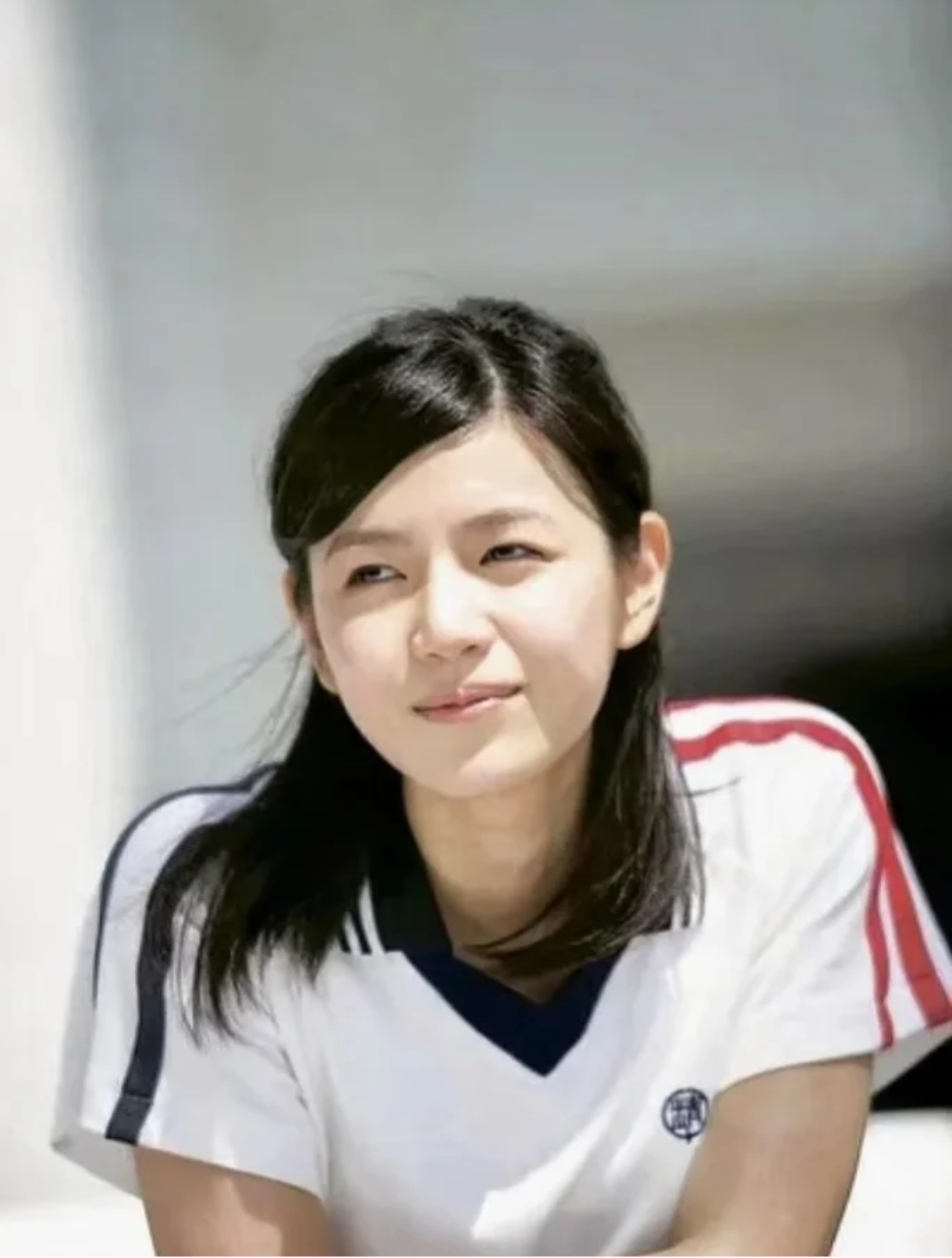 Trần đời chỉ có Trần Nghiên Hy: 42 tuổi vẫn cân đẹp style công chúa và 